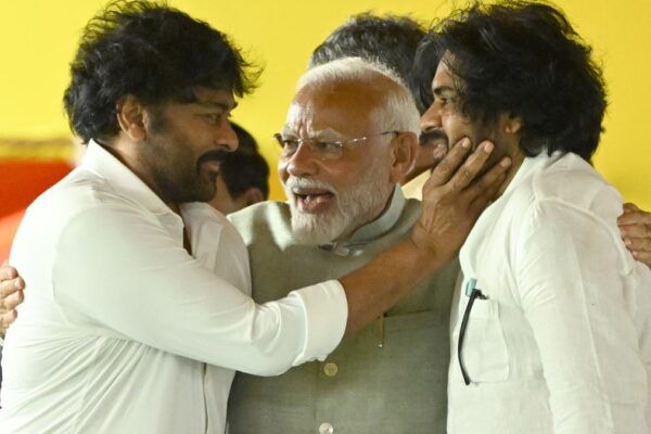 పవన్ కళ్యాణ్ పరామర్శ ప్రధాని మోడీ